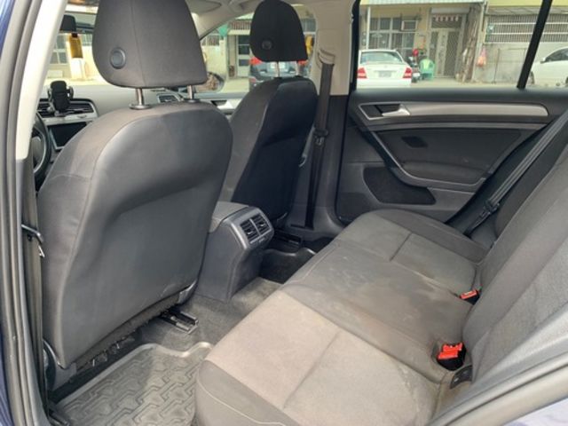 VOLKSWAGEN福斯 GOLF  第9張相片