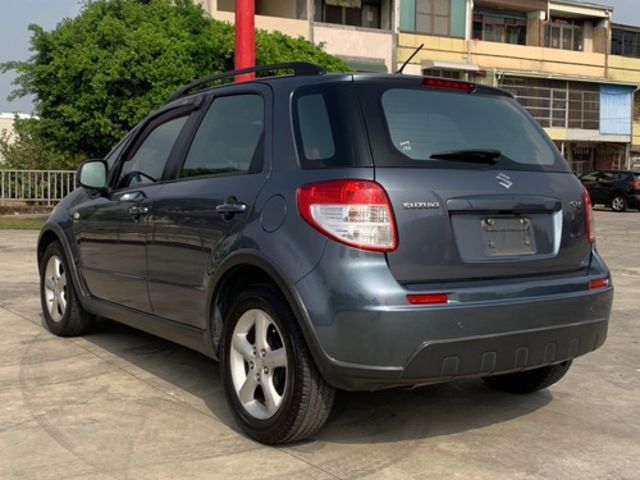 SUZUKI鈴木 SX4  第6張相片