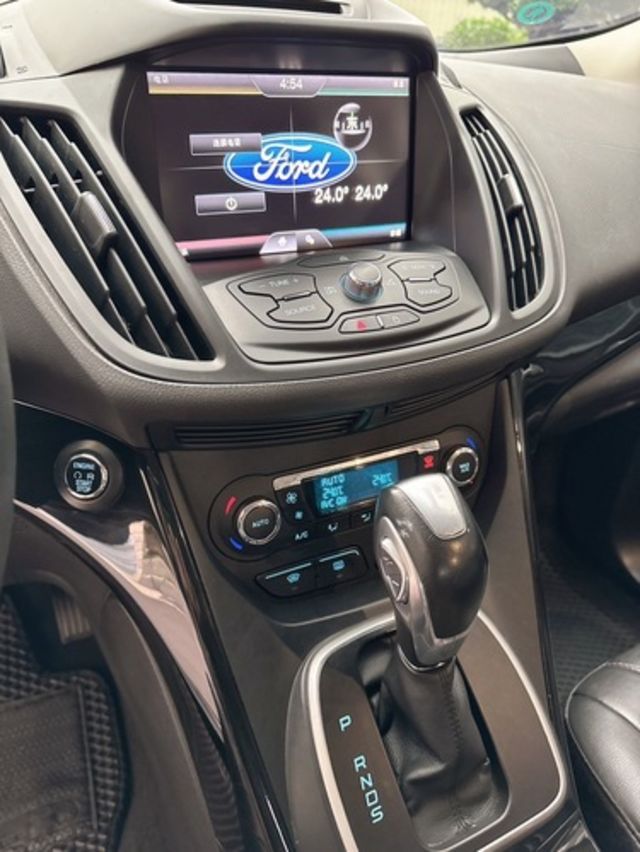 FORD福特 KUGA  第14張相片