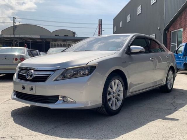 TOYOTA豐田 CAMRY HYBRID  第3張相片