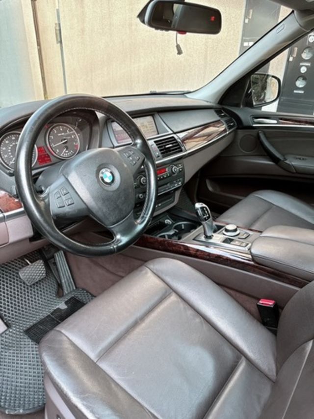BMW寶馬 X5  第7張相片