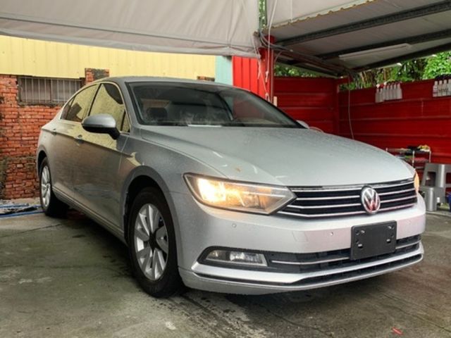 VOLKSWAGEN福斯 PASSAT  第1張相片