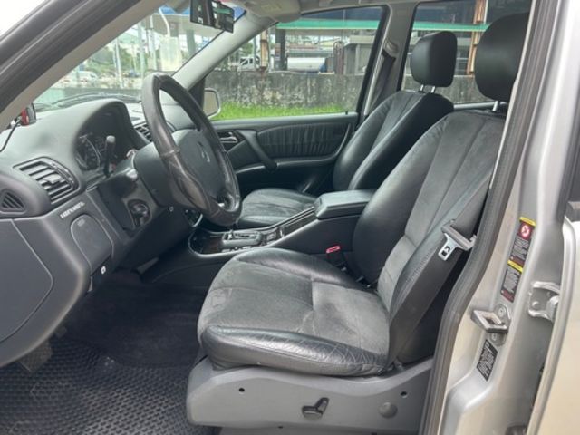 M-BENZ賓士 ML350  第9張相片