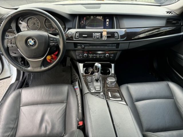 BMW寶馬 528I  第9張相片