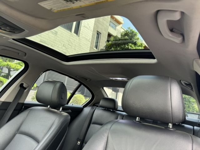 BMW寶馬 528I  第15張相片