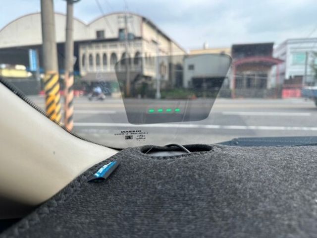 NISSAN日產 TIIDA  第10張相片