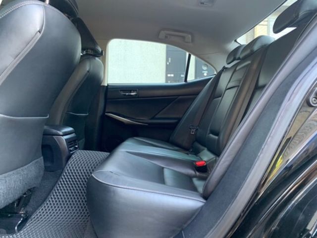 LEXUS凌志 IS 300H  第16張相片