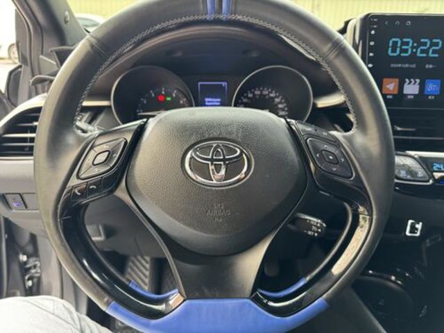 TOYOTA豐田 C-HR  第13張相片