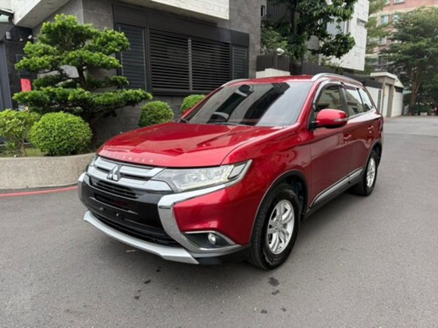 MITSUBISHI三菱 OUTLANDER  第6張相片
