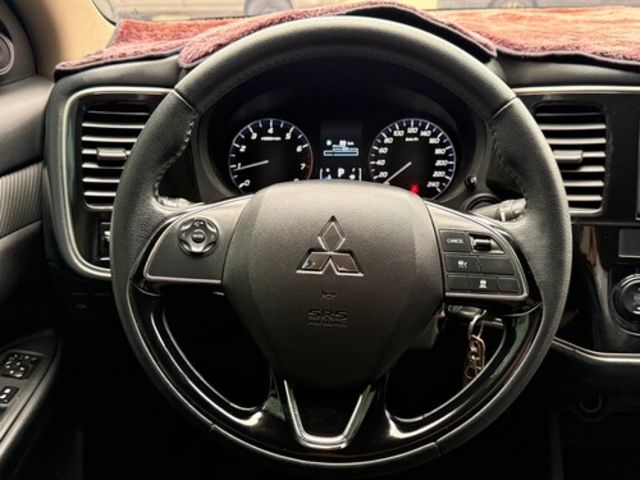 MITSUBISHI三菱 OUTLANDER  第13張相片