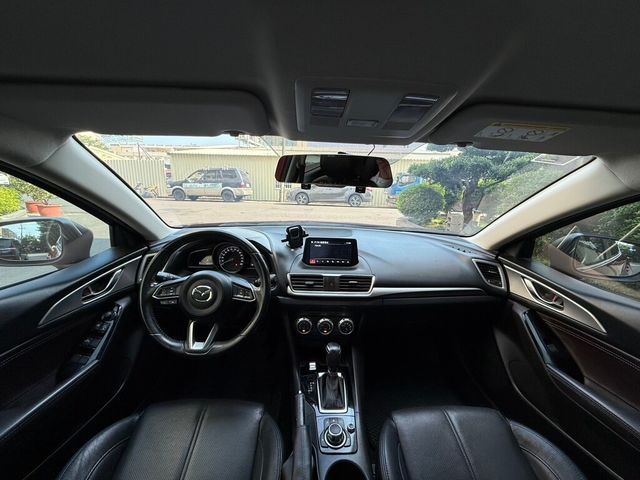 MAZDA馬自達 MAZDA 3  第5張相片