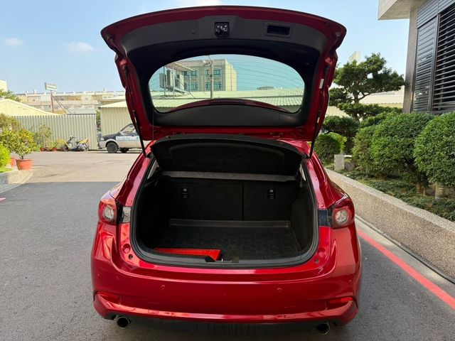 MAZDA馬自達 MAZDA 3  第7張相片