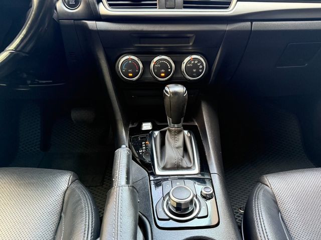 MAZDA馬自達 MAZDA 3  第14張相片