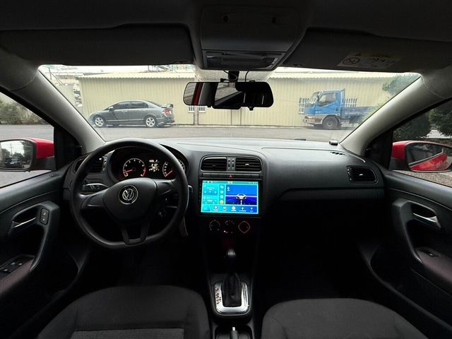 VOLKSWAGEN福斯 POLO  第5張相片