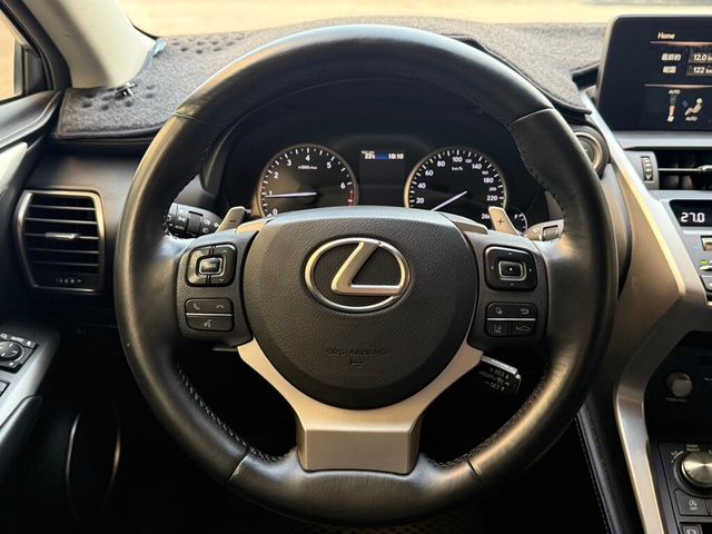 LEXUS凌志 NX200  第14張相片