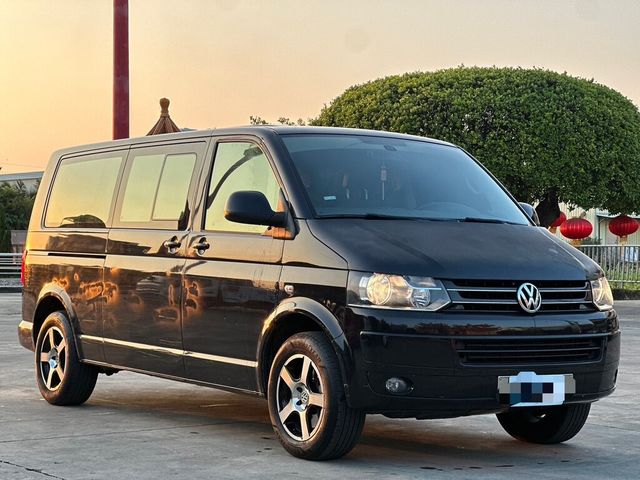 VOLKSWAGEN福斯 T5 CARAVELLE  第1張相片