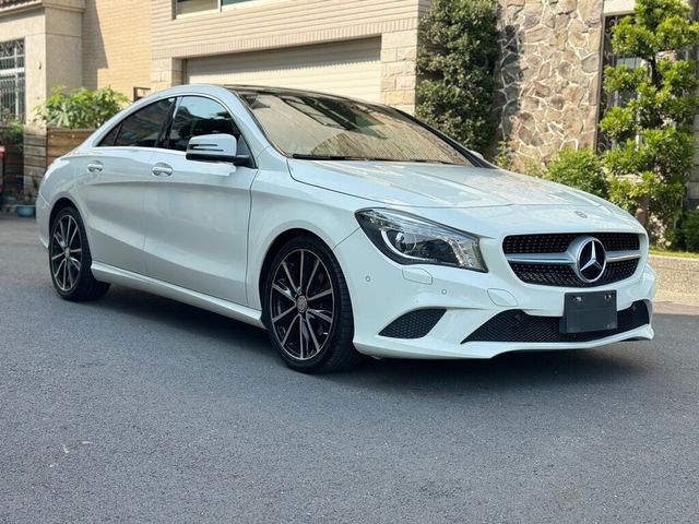 M-BENZ賓士 CLA220 CDI  第1張相片