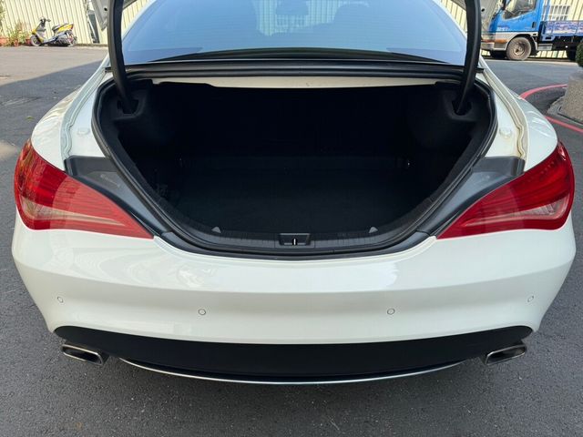 M-BENZ賓士 CLA220 CDI  第7張相片