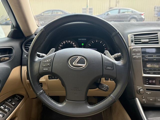 LEXUS凌志 IS250  第13張相片