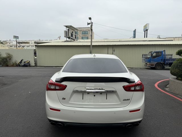 MASERATI瑪莎拉蒂 GHIBLI SQ4  第4張相片