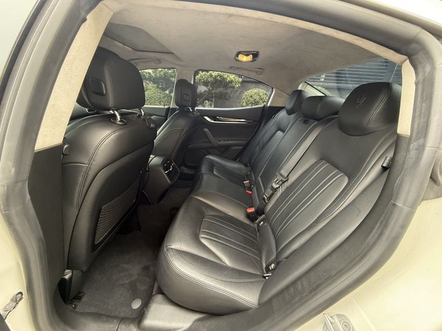 MASERATI瑪莎拉蒂 GHIBLI SQ4  第9張相片
