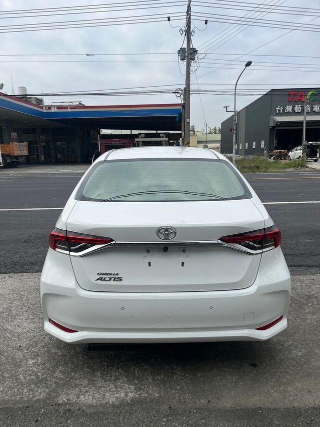 TOYOTA豐田 ALTIS  第4張相片