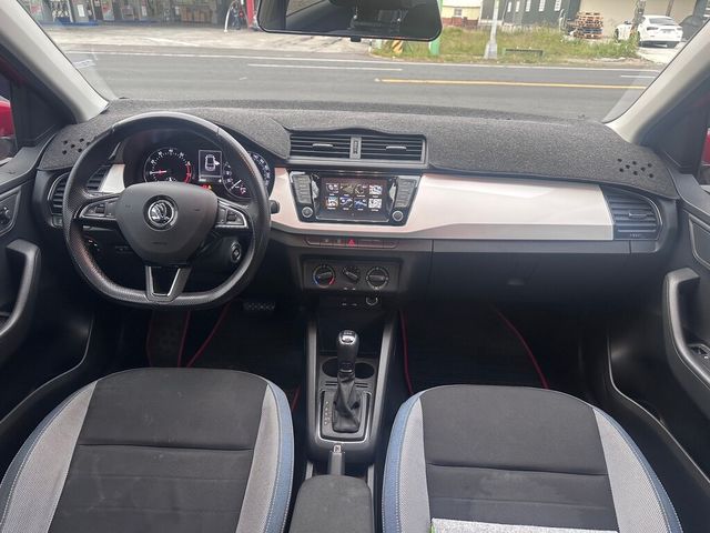 SKODA司科達 FABIA  第5張相片