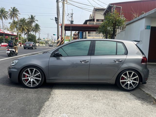VOLKSWAGEN福斯 GOLF GTI  第7張相片