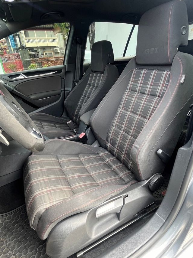 VOLKSWAGEN福斯 GOLF GTI  第10張相片