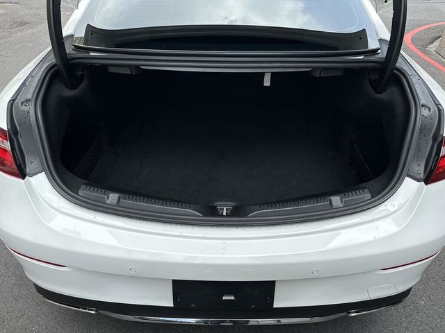 M-BENZ賓士 E400  第7張相片