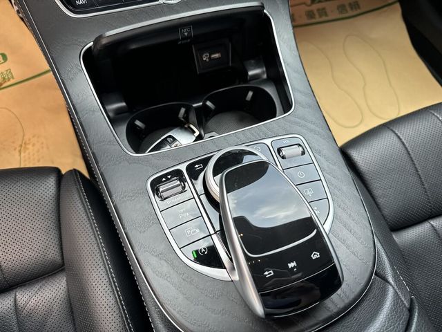 M-BENZ賓士 E400  第13張相片