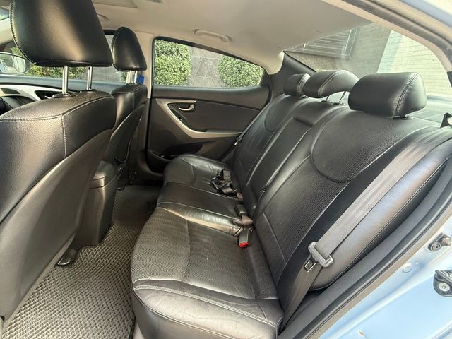HYUNDAI現代 ELANTRA  第31張相片
