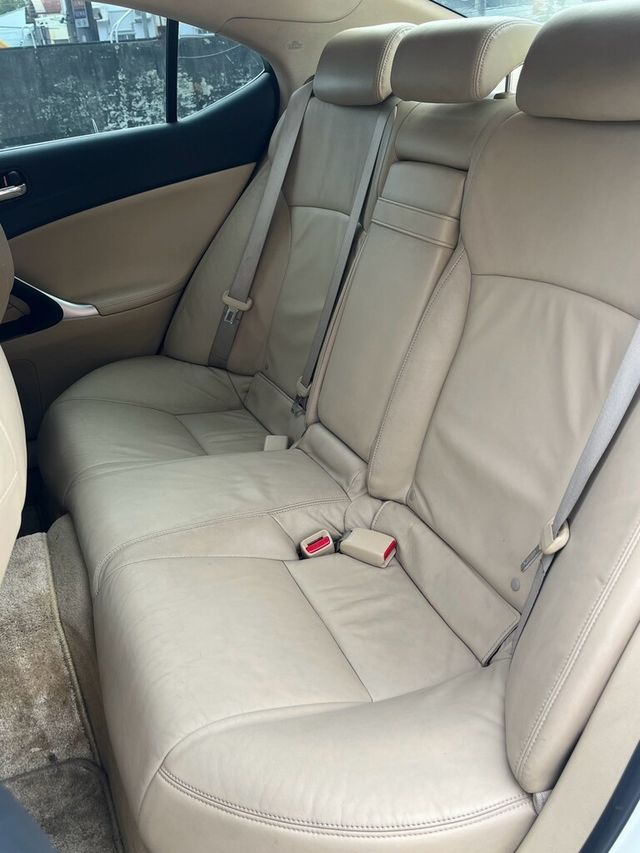 LEXUS凌志 IS250  第25張相片