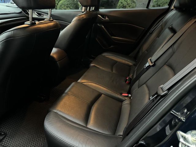 MAZDA馬自達 MAZDA 3  第17張相片