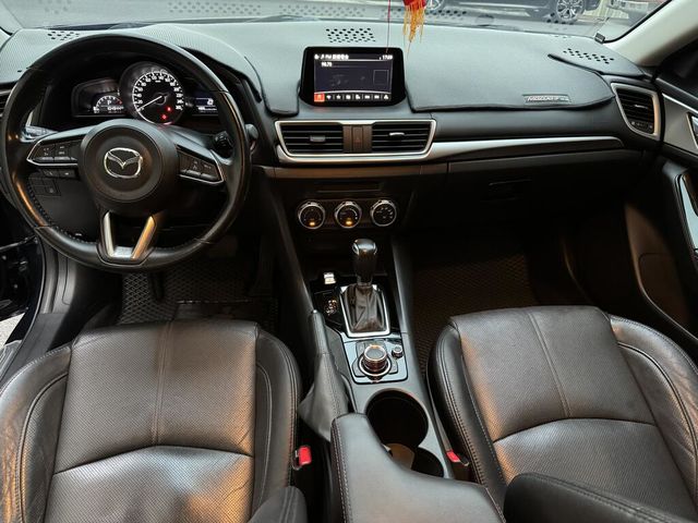 MAZDA馬自達 MAZDA 3  第19張相片