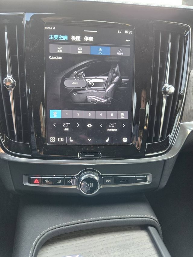 VOLVO富豪 V90 CROSS COUNTRY  第9張相片