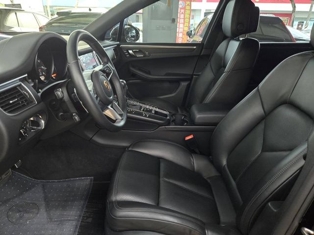 PORSCHE保時捷 MACAN  第5張相片