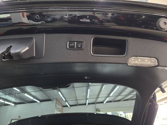 PORSCHE保時捷 MACAN  第11張相片