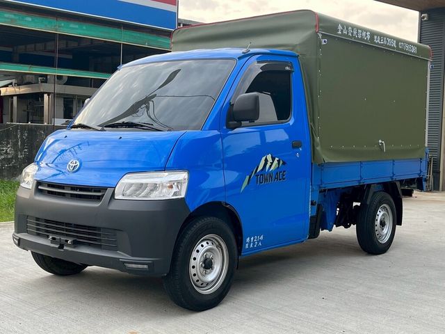TOYOTA豐田 TOWN ACE  第2張相片