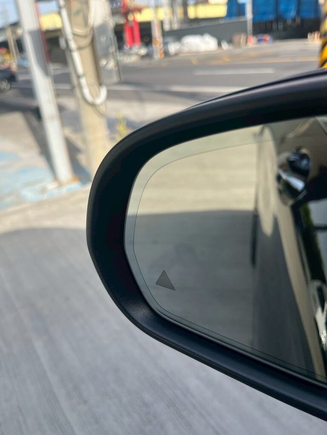 M-BENZ賓士 C300  第14張相片