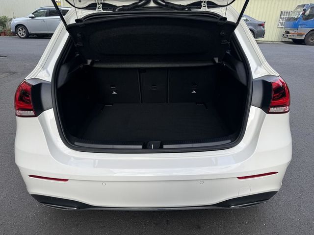 M-BENZ賓士 A180  第7張相片