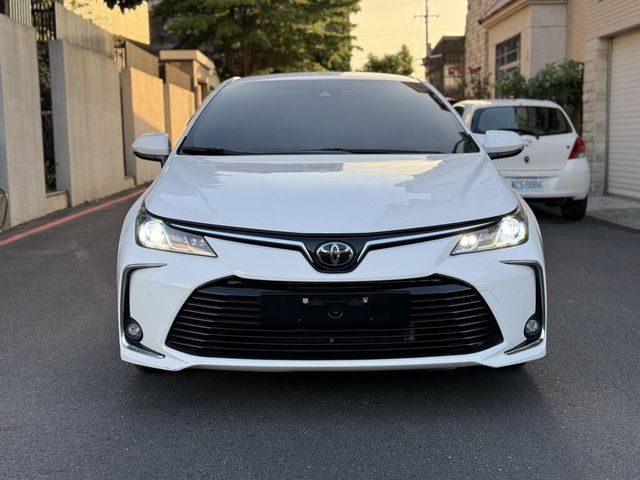 TOYOTA豐田 ALTIS  第2張相片