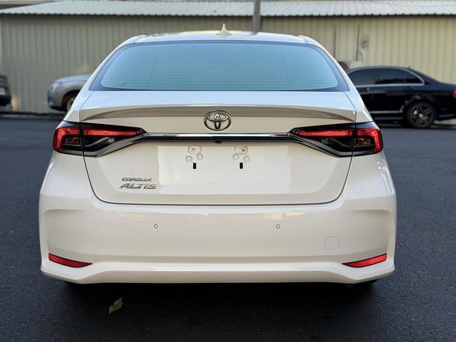 TOYOTA豐田 ALTIS  第5張相片