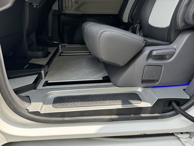 TOYOTA豐田 SIENNA  第12張相片