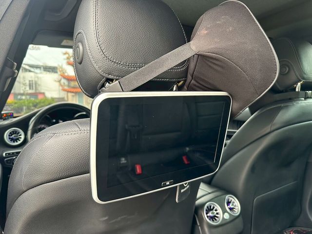 M-BENZ賓士 C400  第11張相片
