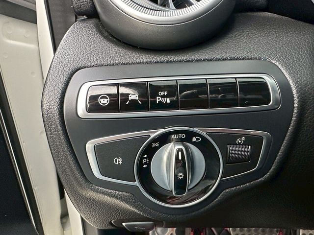 M-BENZ賓士 C400  第14張相片