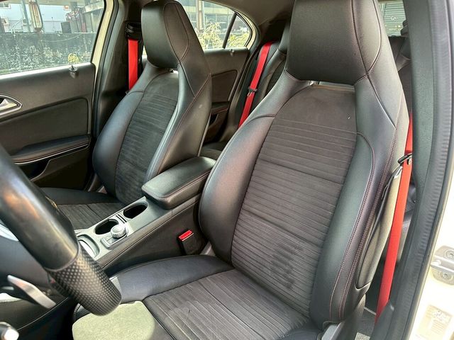 M-BENZ賓士 A250  第8張相片