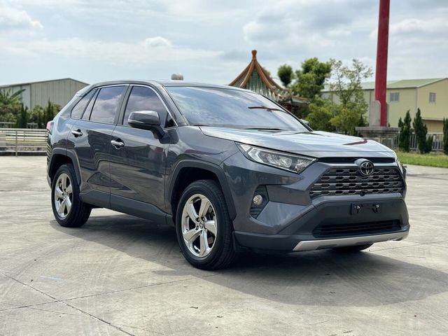 TOYOTA豐田 RAV4  第1張相片