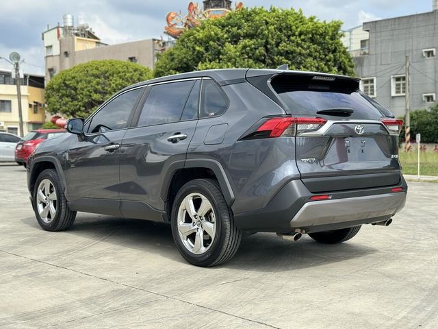 TOYOTA豐田 RAV4  第4張相片
