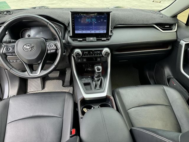 TOYOTA豐田 RAV4  第11張相片